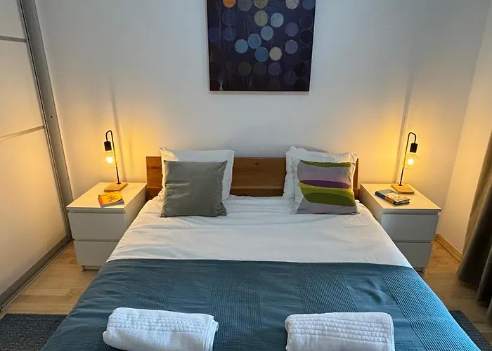 Terrace Bliss Apartment With Free Garage