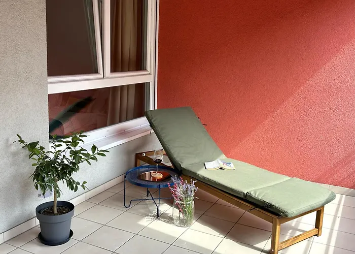 Terrace Bliss Apartment With Free Garage