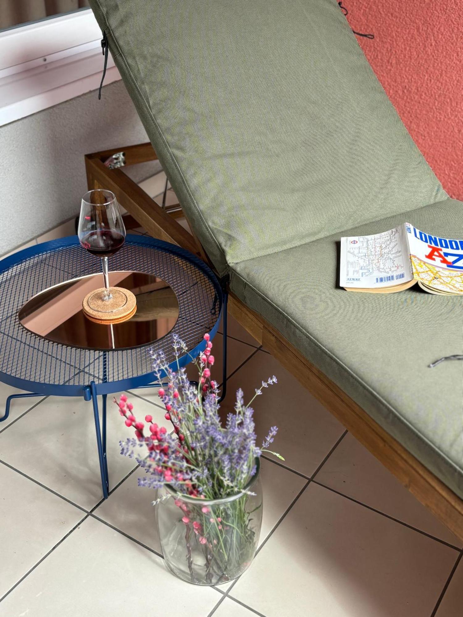 Terrace Bliss With Free Garage Appartement
